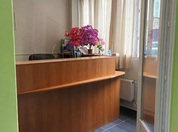 Azur Montmartre Hotel *