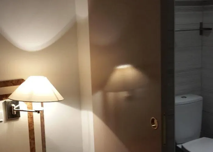 Azur Montmartre Hotel