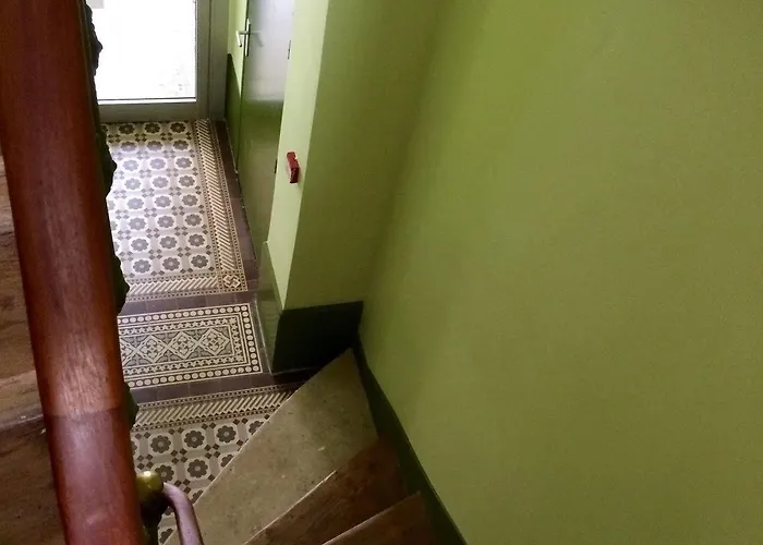 Azur Montmartre Paris