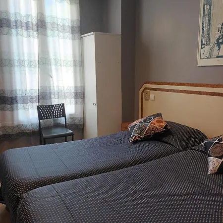 فندق Azur Montmartre باريس